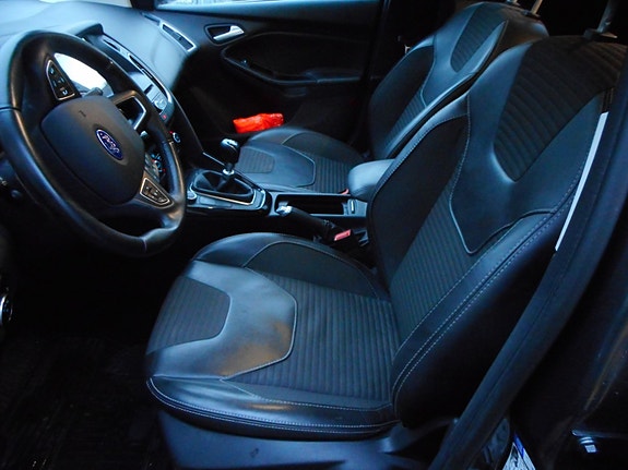Ford Focus 23 of 28