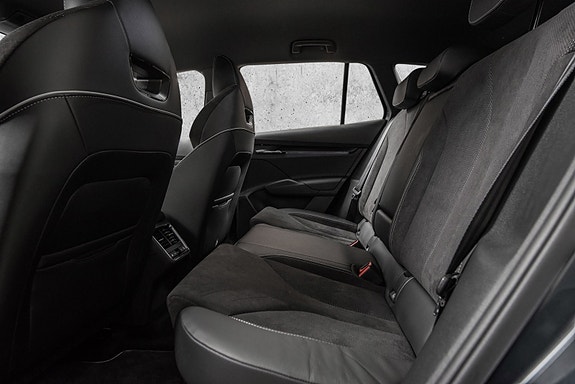 Skoda Enyaq 14 of 30