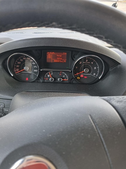 Rapido Premium Edition Distinction i1066 med to enkel senger bak 4 of 5