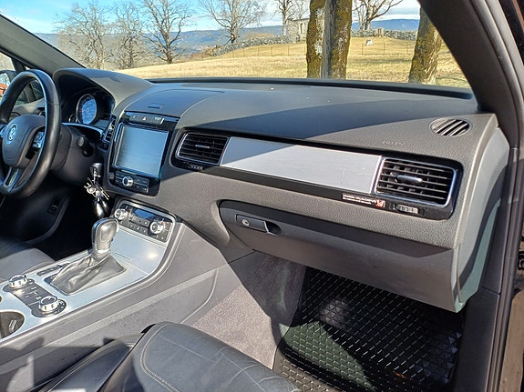 Volkswagen Touareg 17 of 30