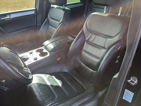 Volkswagen Touareg 19 of 30