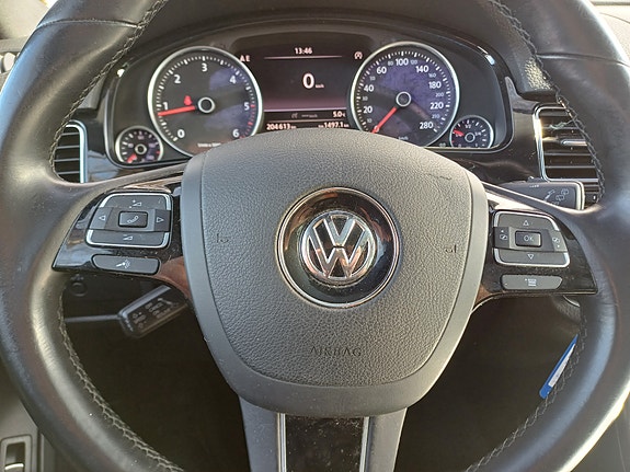 Volkswagen Touareg 26 of 30