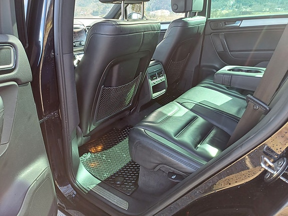 Volkswagen Touareg 11 of 30