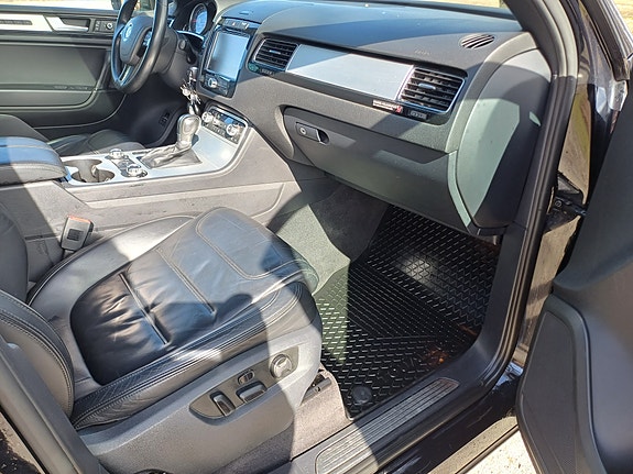 Volkswagen Touareg 13 of 30