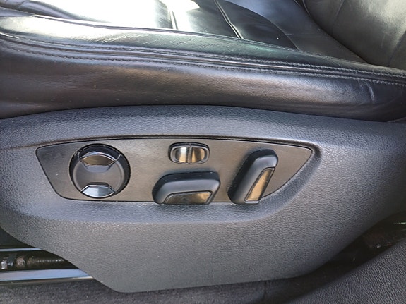 Volkswagen Touareg 23 of 30