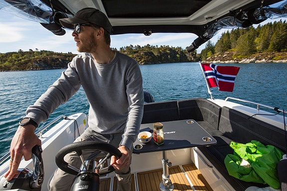 Askeladden P76 Weekend til leie - den perfekte vestlandsbåt 8 of 14