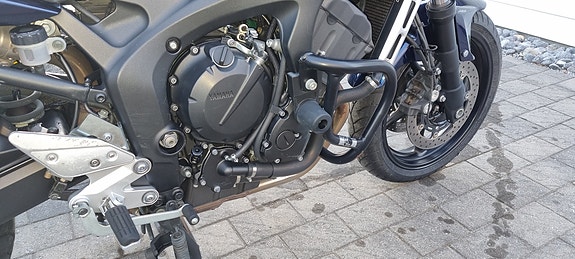 Yamaha FZ6-S S2 ABS 8 of 10