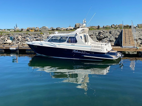 Bella Falcon 26 4 of 5