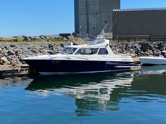 Bella Falcon 26 5 of 5