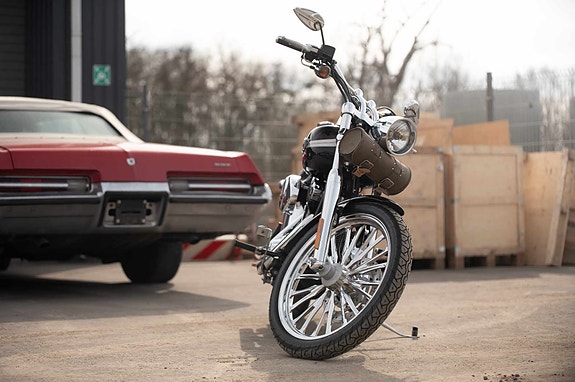 Harley-Davidson Softail Deuce FXSTDI 5 of 22