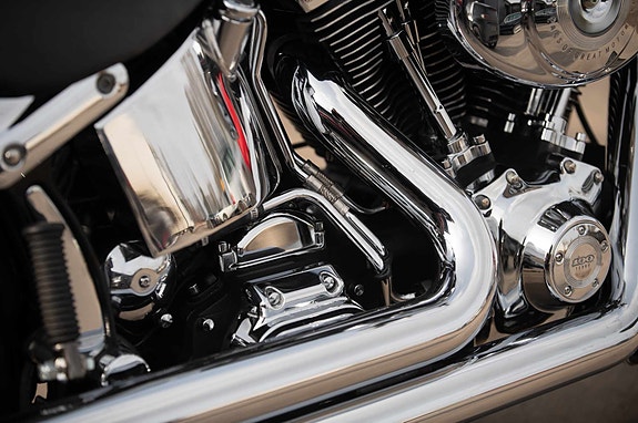 Harley-Davidson Softail Deuce FXSTDI 3 of 22