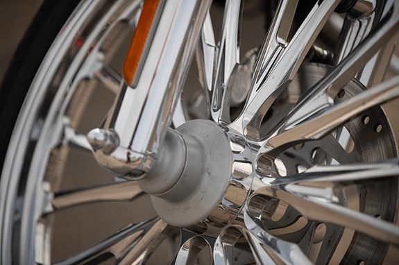 Harley-Davidson Softail Deuce FXSTDI 4 of 22