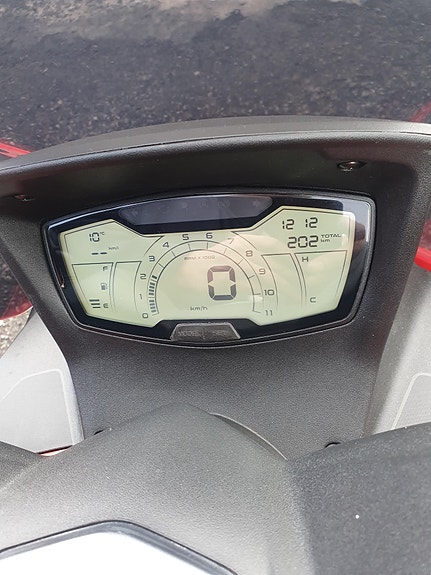 Aprilia SXR 50 9 of 12