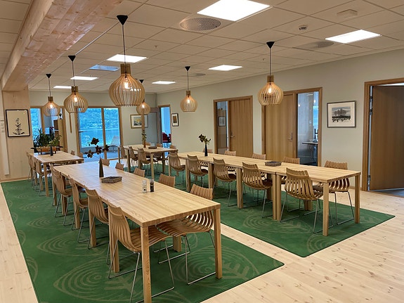 Hyggelige fellesarealer i 6. etasje i Mjøsbrygga