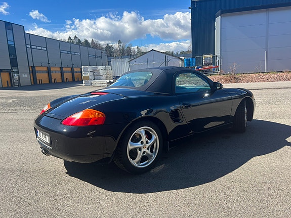 Porsche Boxster 8 of 19