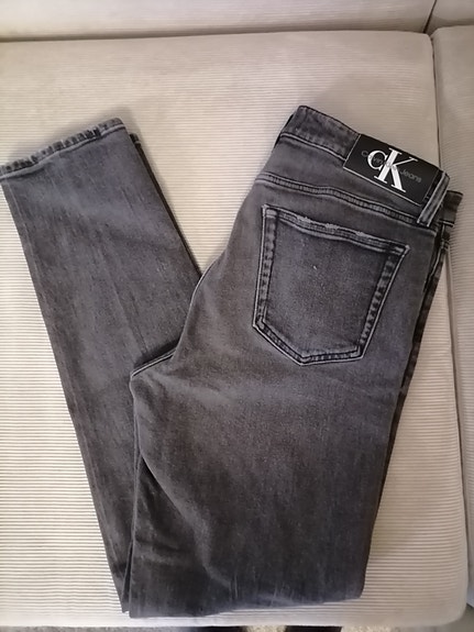 Product image 1 of 9