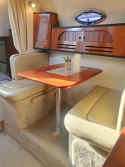 Sea Ray 315 Sundancer. Nytt drev og propeller 2022 17 of 30