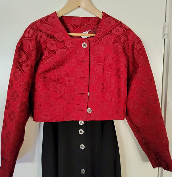 Product image 1 of 9