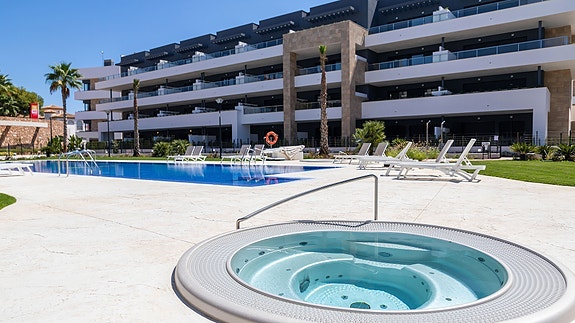 En megler med gode referanser - SPANIA1.no