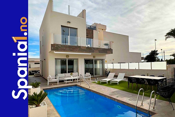 Bilder fra tilsvarende villa som skal bygges