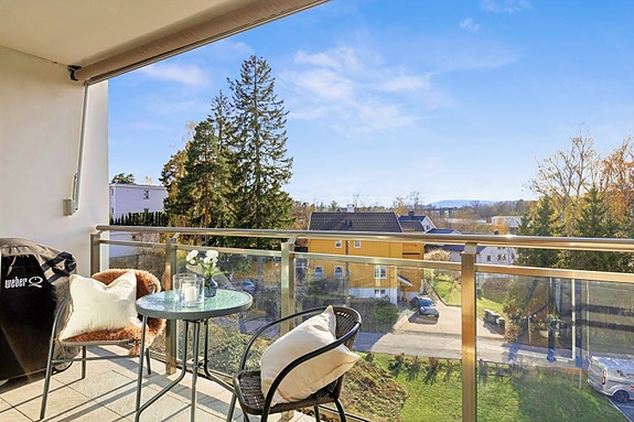 Eiendomsmegler Bettina Due v/DNB ønsker velkommen til Haldenskogveien 4B