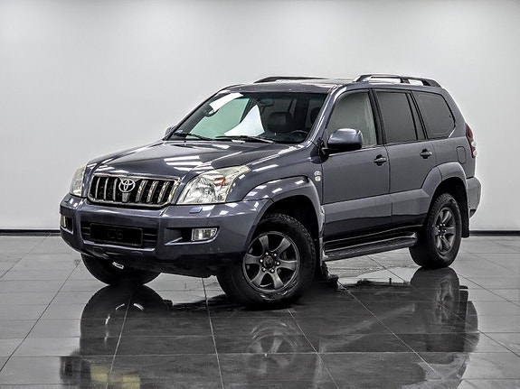 Toyota Land Cruiser 3 of 5
