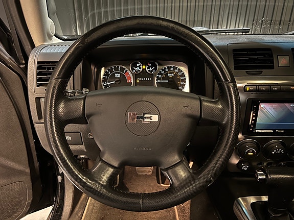 Hummer H3 22 of 29