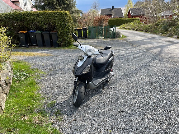 Piaggio Fly 1 of 4