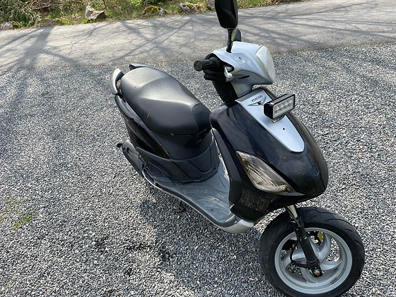 Piaggio Fly 2 of 4