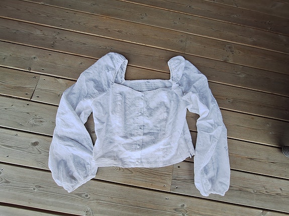 Product image 1 of 6