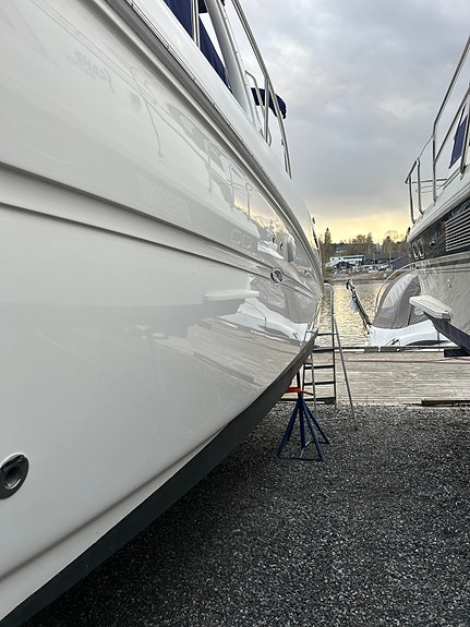 Sea Ray 335 8 of 30