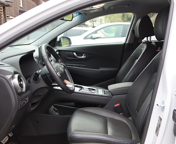 Hyundai Kona 10 of 22