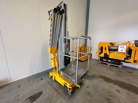 Fodit FTA14-1H Enkel Mastelift 14 meter arbeidshøyde ( Demo-Utstillingslift )