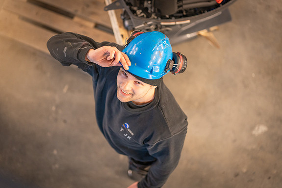 Helgeland Båtservice søker etter deg – en dyktig industrimekaniker eller motormekaniker – til å bli en del av vårt lag på Onøy.