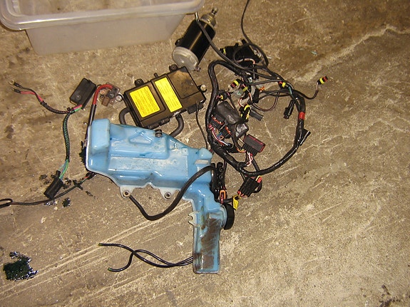 evinrude e tec 40 hk 06 mod 11 of 19