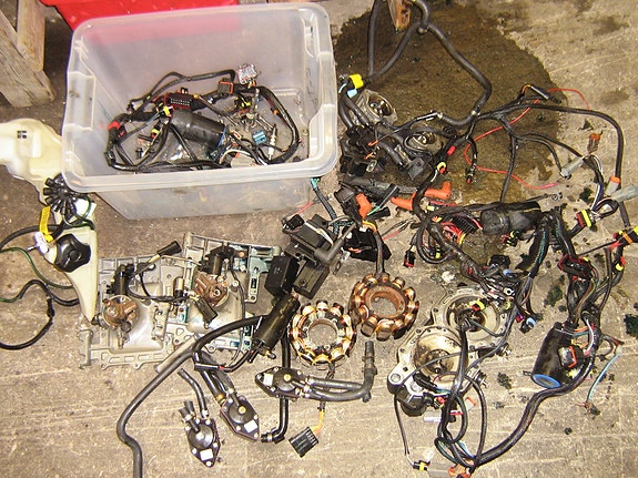evinrude e tec 40 hk 06 mod 10 of 19