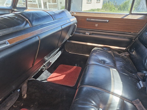 Cadillac Fleetwood 5 of 5