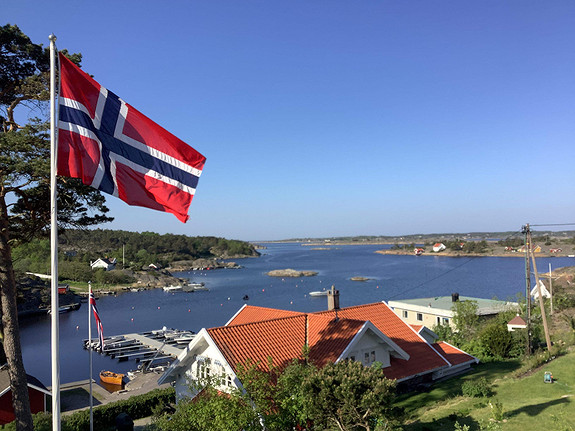 Stort hus rett ved sjøen i Bølingshavn på Hvaler