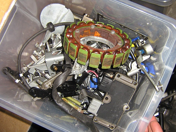 hugges.yamaha f100 detl og f80 betl 012 mod. 13 of 29
