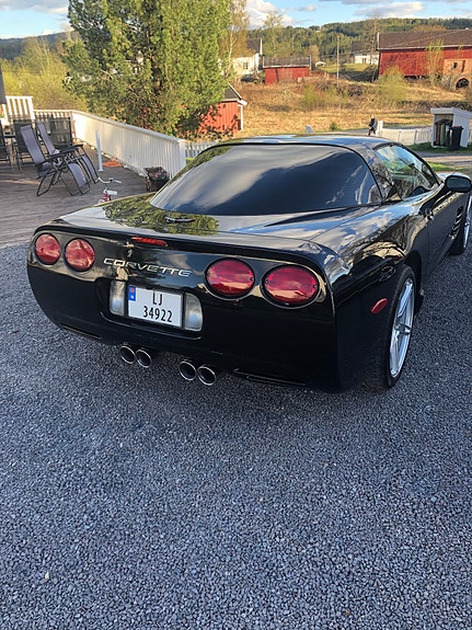 Chevrolet Corvette 5 of 5