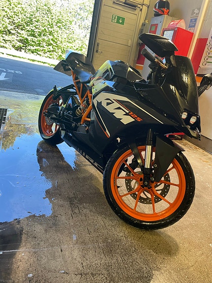 KTM RC 4 of 4