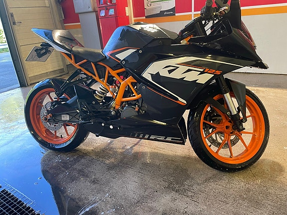 KTM RC 3 of 4