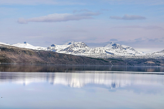 Utsikten mot sjøen er virkelig flott!