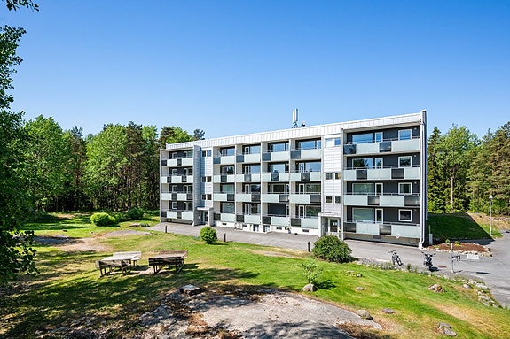 Velkommen til Per Gyntveien 34, presentert av Eiendomsmegler 1 v/Joakim Karlsen.