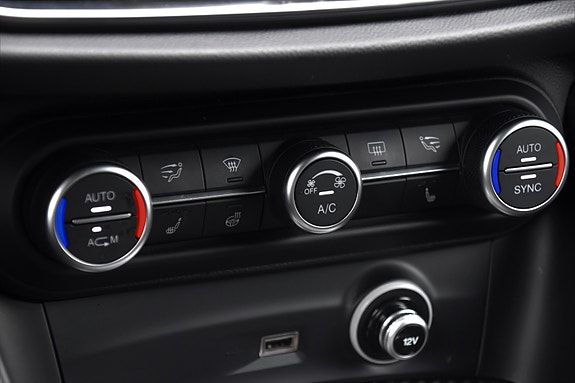 Alfa Romeo Stelvio Quadrifoglio 22 of 30