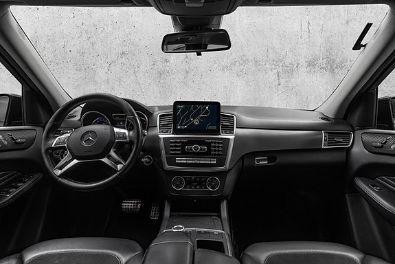 Mercedes-Benz ML250 15 of 30