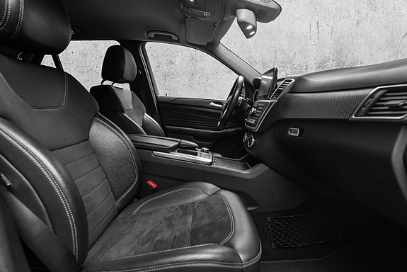 Mercedes-Benz ML250 12 of 30