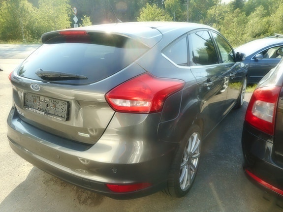 Ford Focus 3 of 28