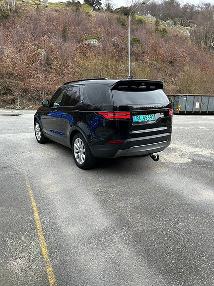 Land Rover Discovery 14 of 23