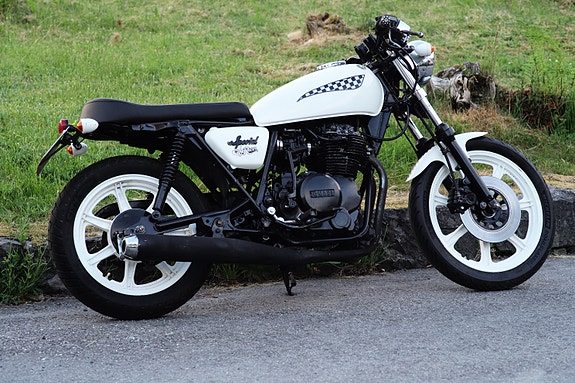 Yamaha XS 400 Special 2 of 5